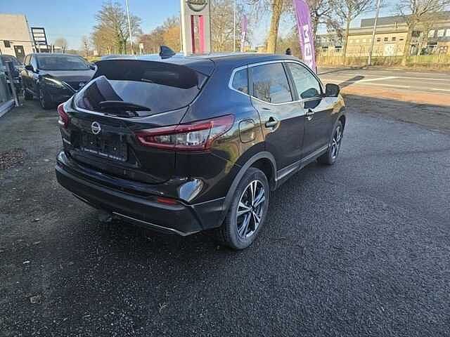 Nissan Qashqai N-Connecta  1.3    5 JAAR WAARBORG