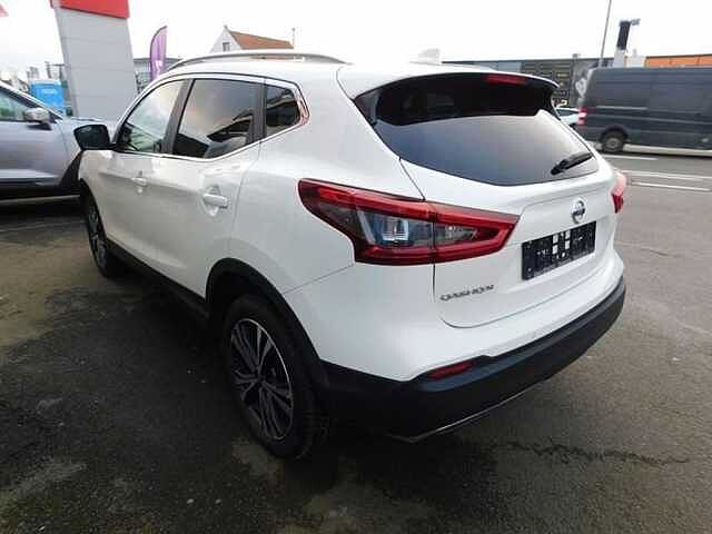 Nissan Qashqai 1.3 DIG-T N-Connecta  3 JAAR WAARBORG