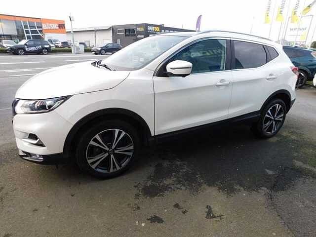 Nissan Qashqai 1.3 DIG-T N-Connecta  3 JAAR WAARBORG