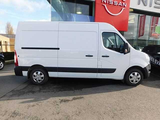 Nissan Interstar 2.3 dCi L2H2 3T5 Acenta  4000 KM  DEMOWAGEN