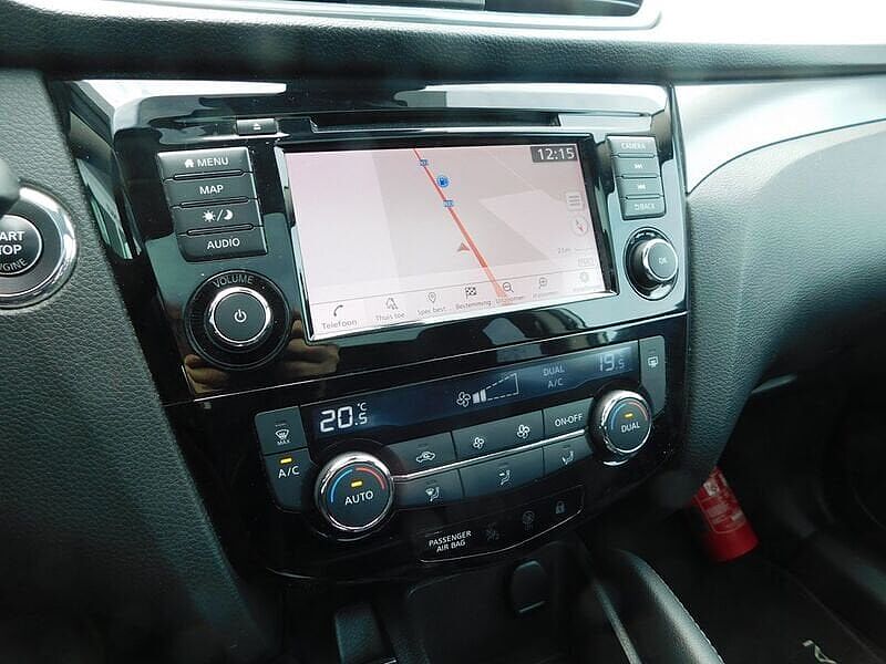 Nissan Qashqai 1.3 DIG-T N-Connecta 3 JAAR WAARBORG