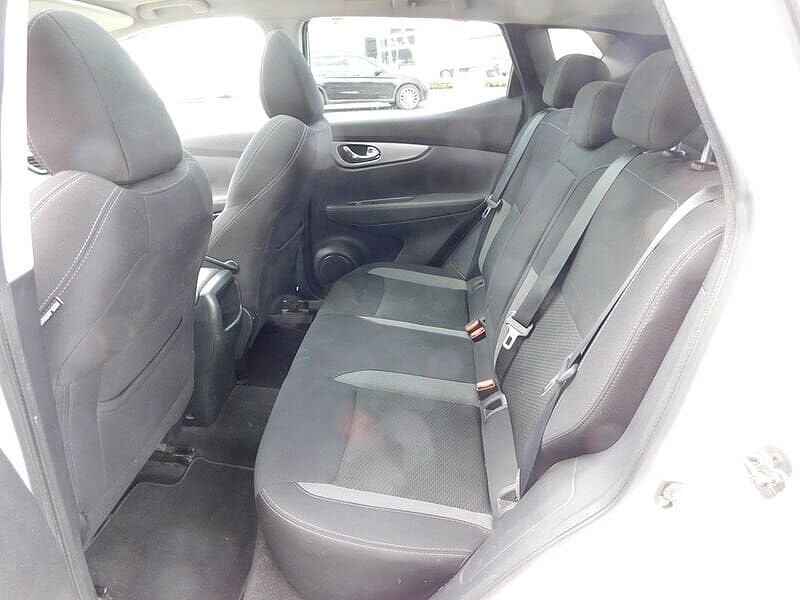 Nissan Qashqai 1.3 DIG-T N-Connecta 3 JAAR WAARBORG