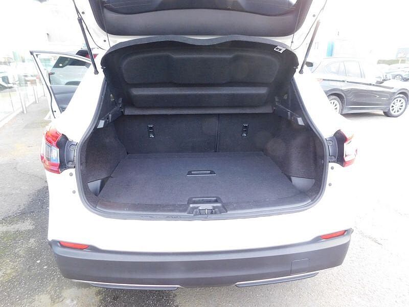 Nissan Qashqai 1.3 DIG-T N-Connecta 3 JAAR WAARBORG