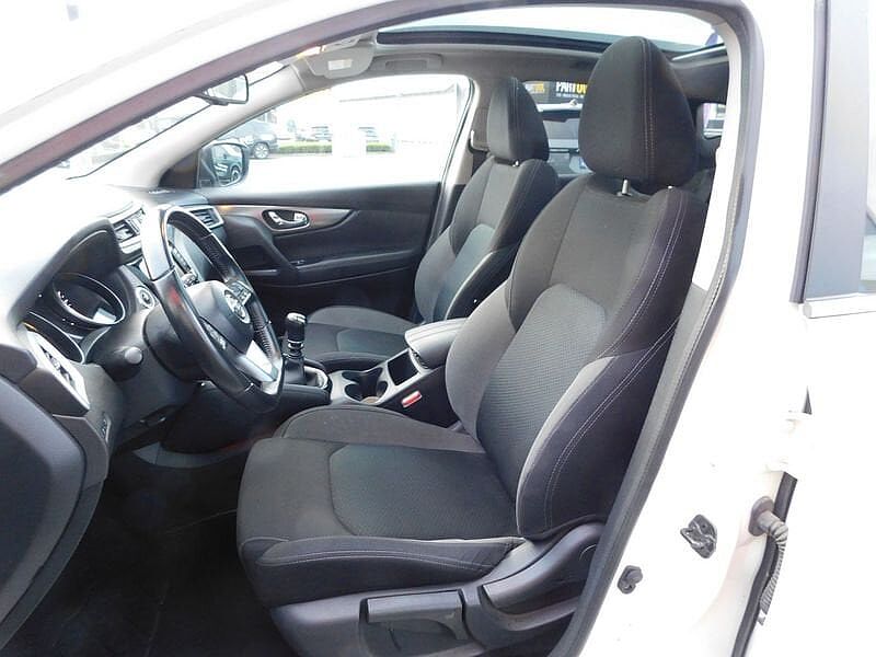 Nissan Qashqai 1.3 DIG-T N-Connecta 3 JAAR WAARBORG