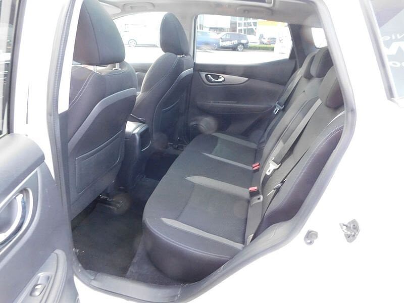 Nissan Qashqai 1.3 DIG-T N-Connecta 3 JAAR WAARBORG