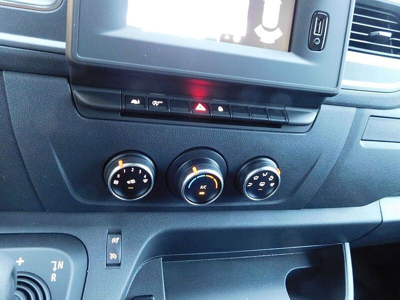 Nissan Interstar 2.3 dCi L2H2 3T5 N-Connecta  AUTOMAAT  DEMOWAGEN  40KM