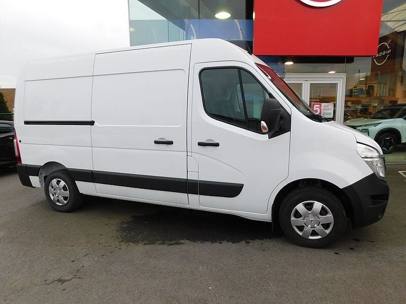 Nissan Interstar 2.3 dCi L2H2 3T5 N-Connecta  AUTOMAAT  DEMOWAGEN  40KM