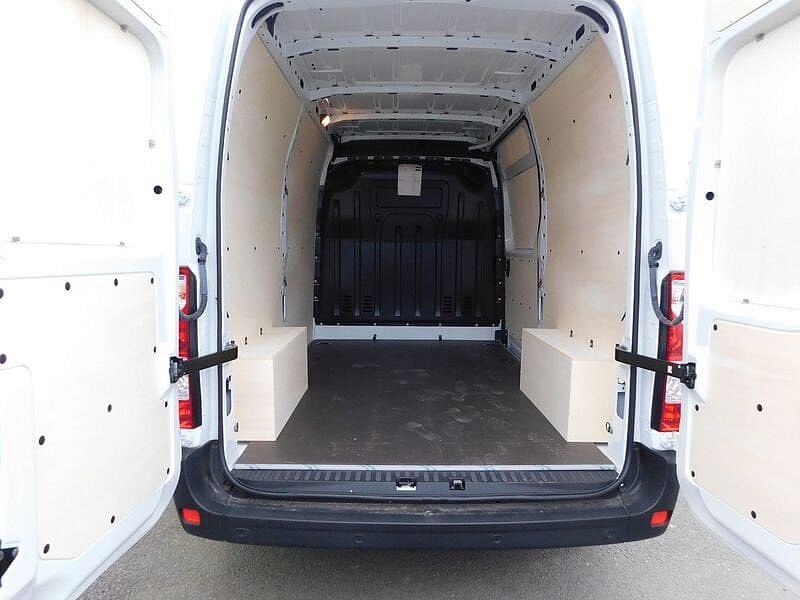 Nissan Interstar 2.3 dCi L2H2 3T5 N-Connecta  AUTOMAAT  DEMOWAGEN  40KM