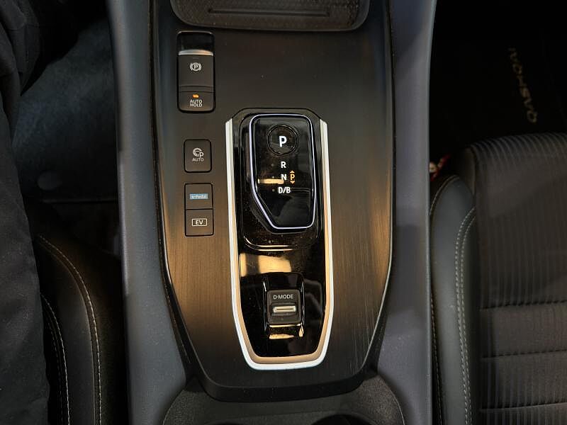 Nissan Qashqai E-POWER TEKNA + DESIGN PACK