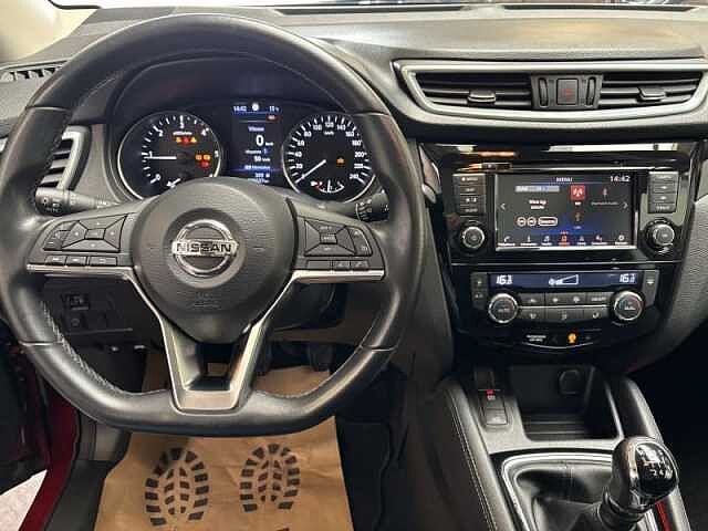 Nissan Qashqai Connecta + toit