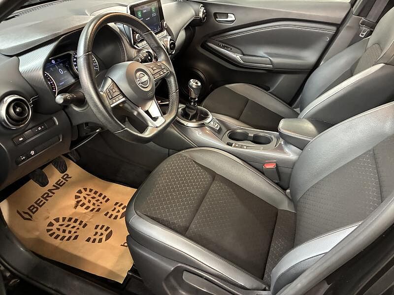 Nissan Juke N-DESIGN PLATINUM SILVER
