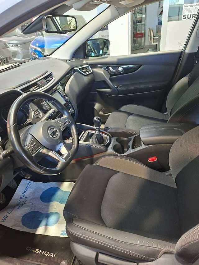 Nissan Qashqai Qashqai 1.3 DIG-T N-Connecta