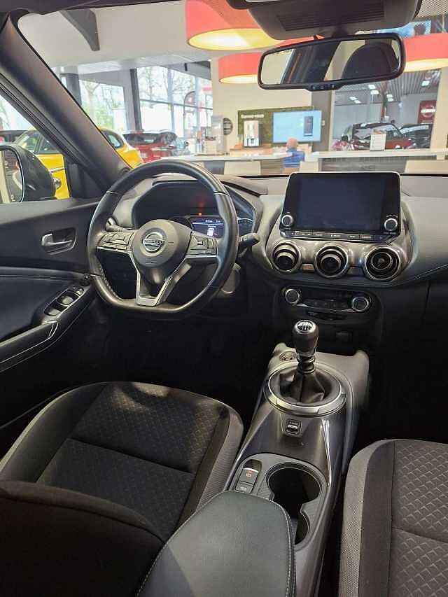 Nissan Juke Juke 1.0 DIG-T 2WD N-Connecta (EU6AP)