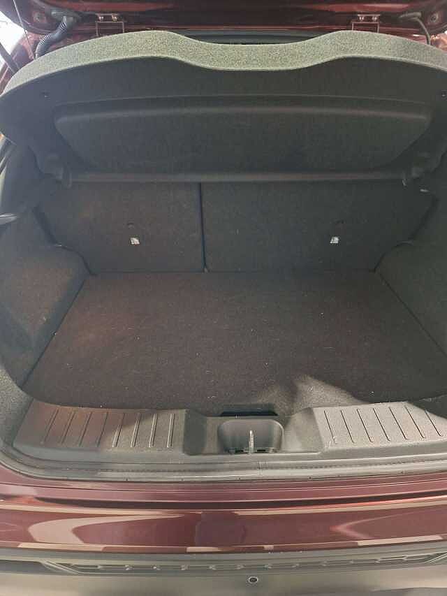 Nissan Juke Juke 1.0 DIG-T 2WD N-Connecta (EU6AP)