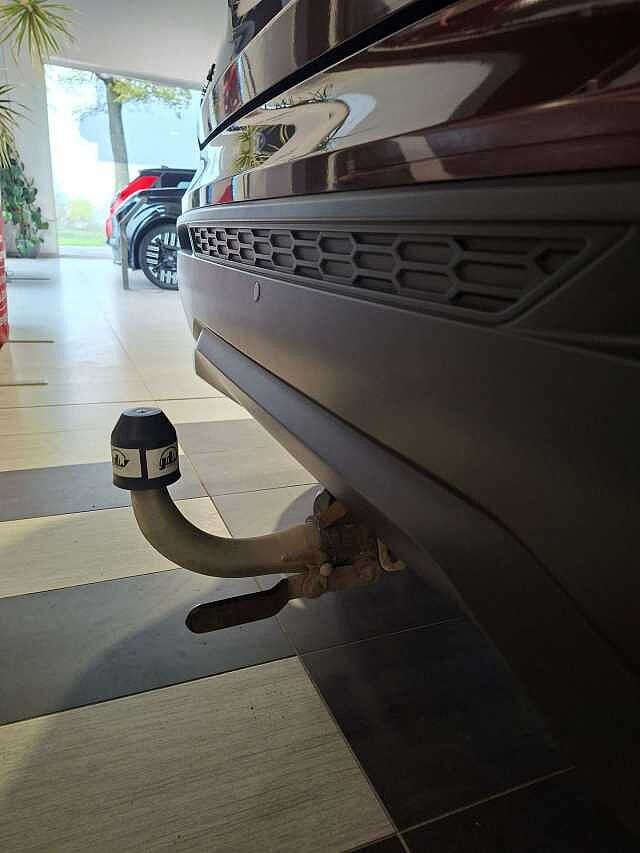 Nissan Juke Juke 1.0 DIG-T 2WD N-Connecta (EU6AP)