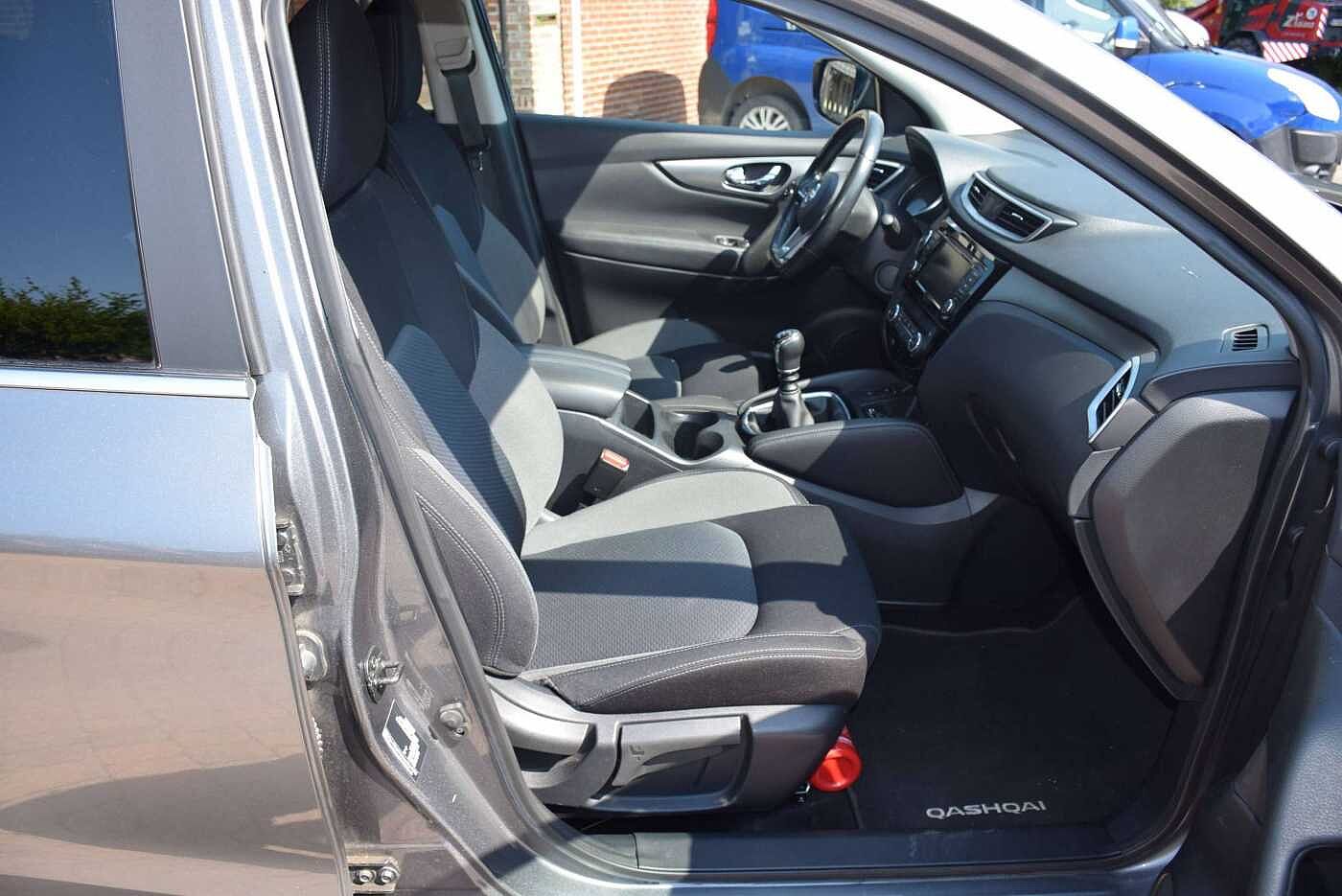 Nissan Qashqai Qashqai 1.3 DIG-T N-Connecta