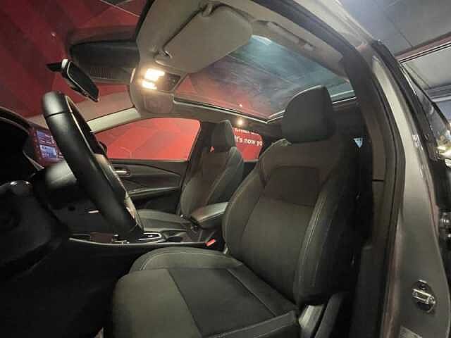 Nissan Qashqai N-Connecta + Design Pack