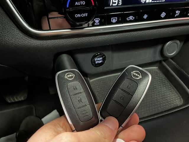 Nissan Qashqai N-Connecta + Design Pack