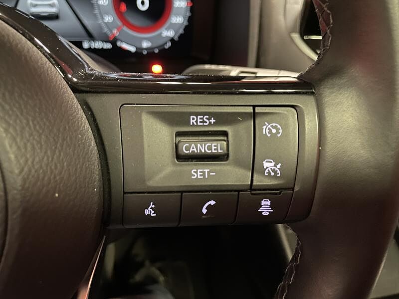 Nissan Qashqai Connect + Design Pack