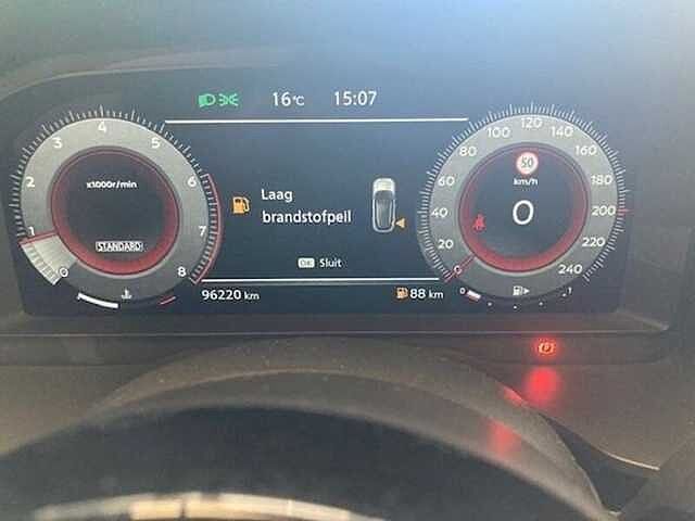 Nissan Qashqai TEKNA 6MT Mild Hybrid