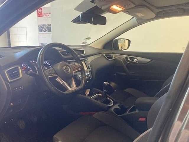 Nissan Qashqai 1.6 BENZINE N-CONNECTA 6MT,  incl. extra set winterbanden op alu velg