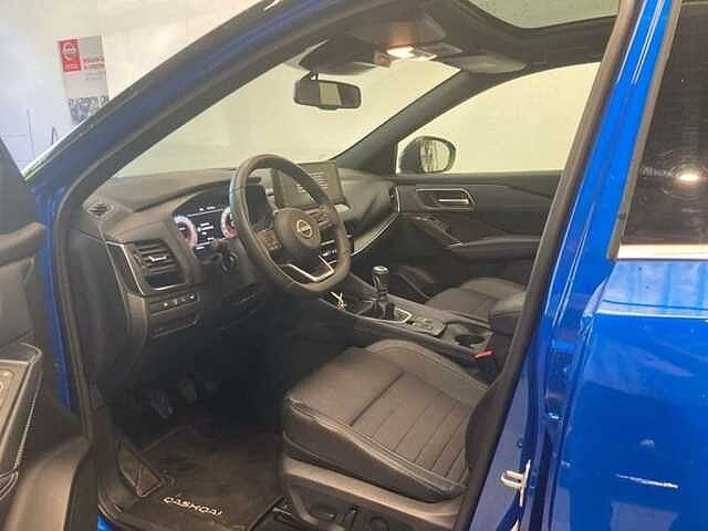 Nissan Qashqai TEKNA Mild Hybrid 6MT