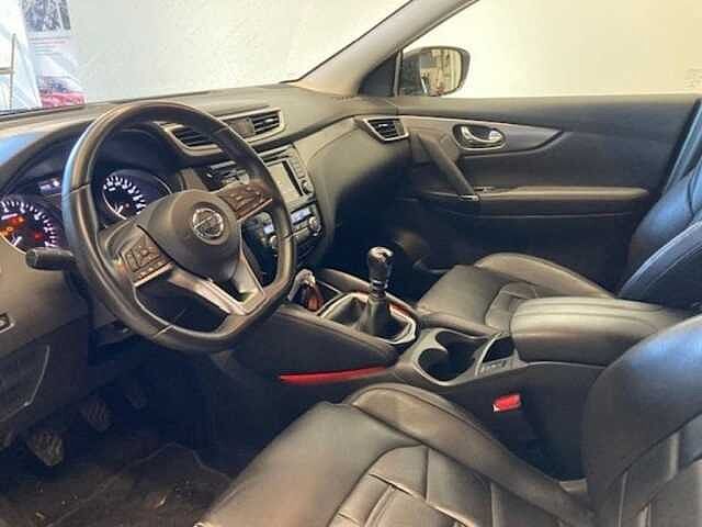 Nissan Qashqai TEKNA DIG-T 140PK 6MT