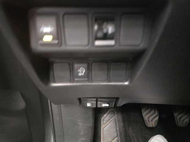 Nissan Qashqai 1,7 DCI 150pk //N-connecta//Pano//Garantie tot 8/2030