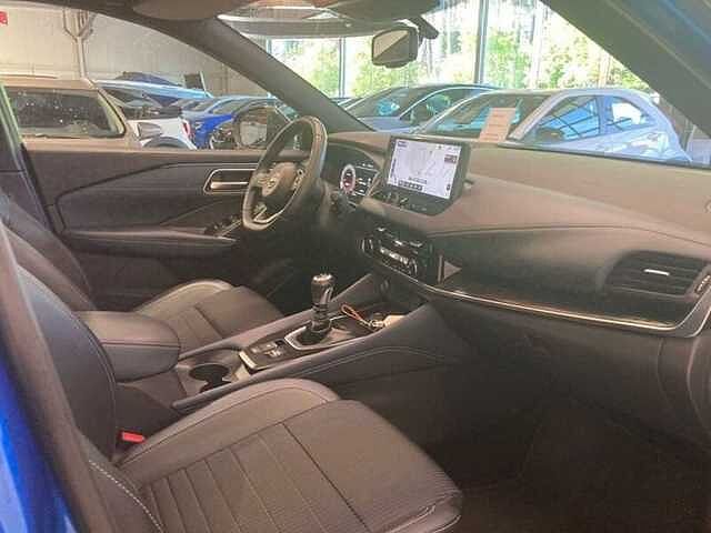 Nissan Qashqai TEKNA Mild Hybrid 6MT