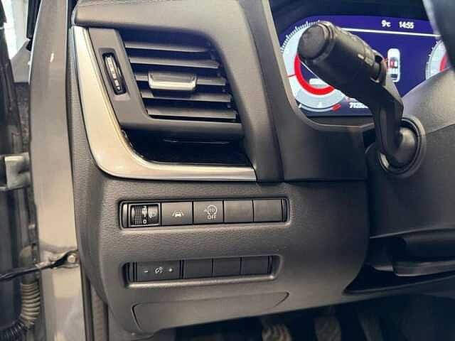 Nissan Qashqai Mild-Hybrid N-Connecta 158PK Benzine Manueel