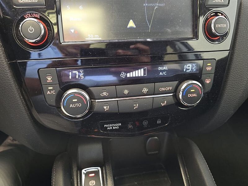 Nissan Qashqai DIG-T Tekna//Pano//Full Option