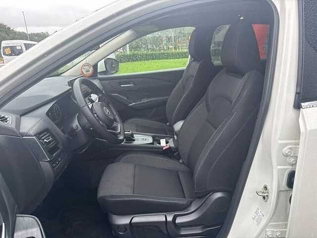 Nissan Qashqai Mild-Hybrid N-Connecta Xtronic