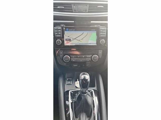 Nissan Qashqai N-Connecta + Disign-pack