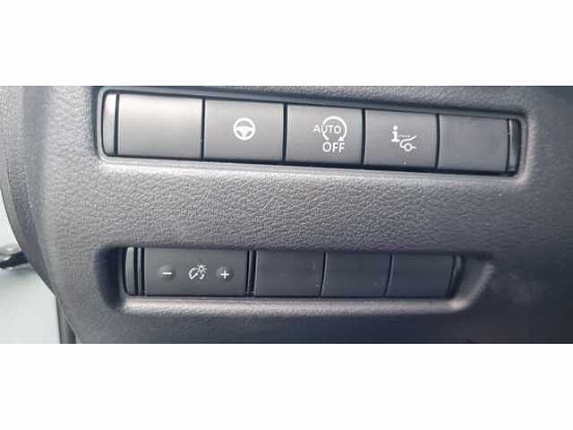 Nissan Qashqai Mild-Hybrid N-Connecta