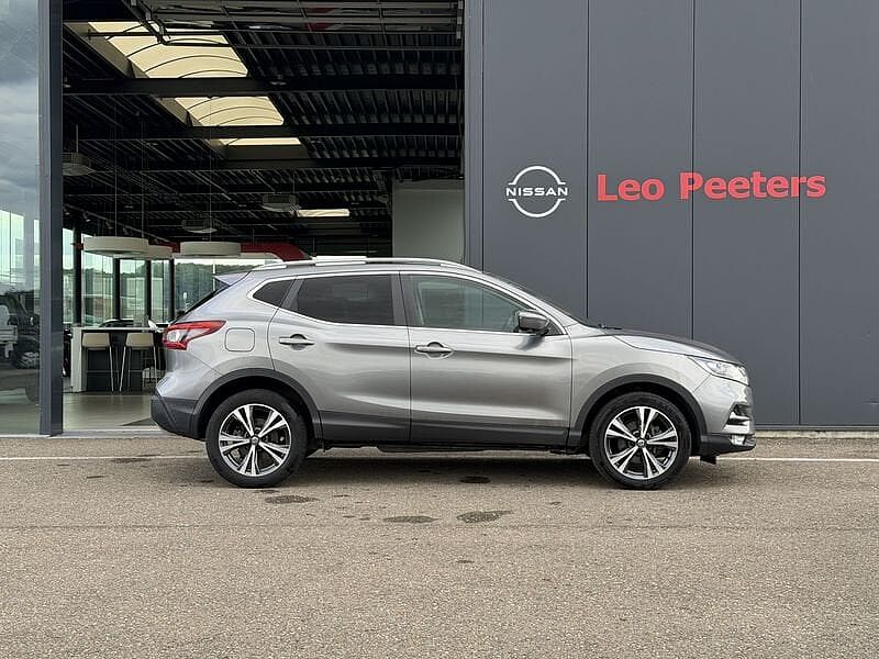 Nissan Qashqai DIG-T N-Connecta Xtronic