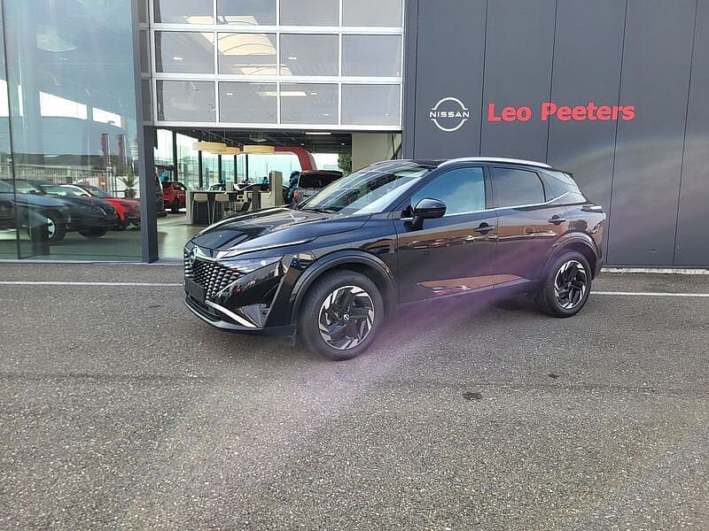 Nissan Qashqai Mild-Hybrid N-Connecta met pano en zetelverwarming