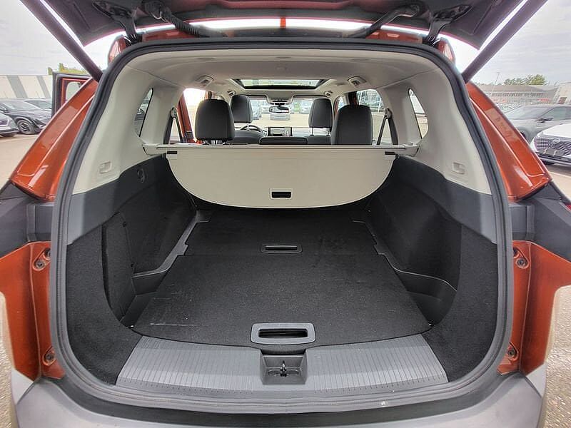 Nissan X-Trail e-FORCE Tekna 4WD E-Power