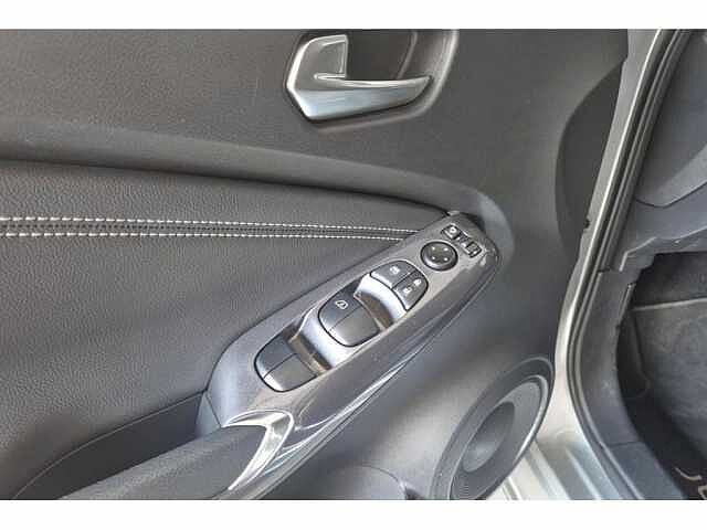 Nissan Juke 1.6 Hybrid 145 N-Connecta Automaat/Apple Carplay en Android auto/Camera Achteraa