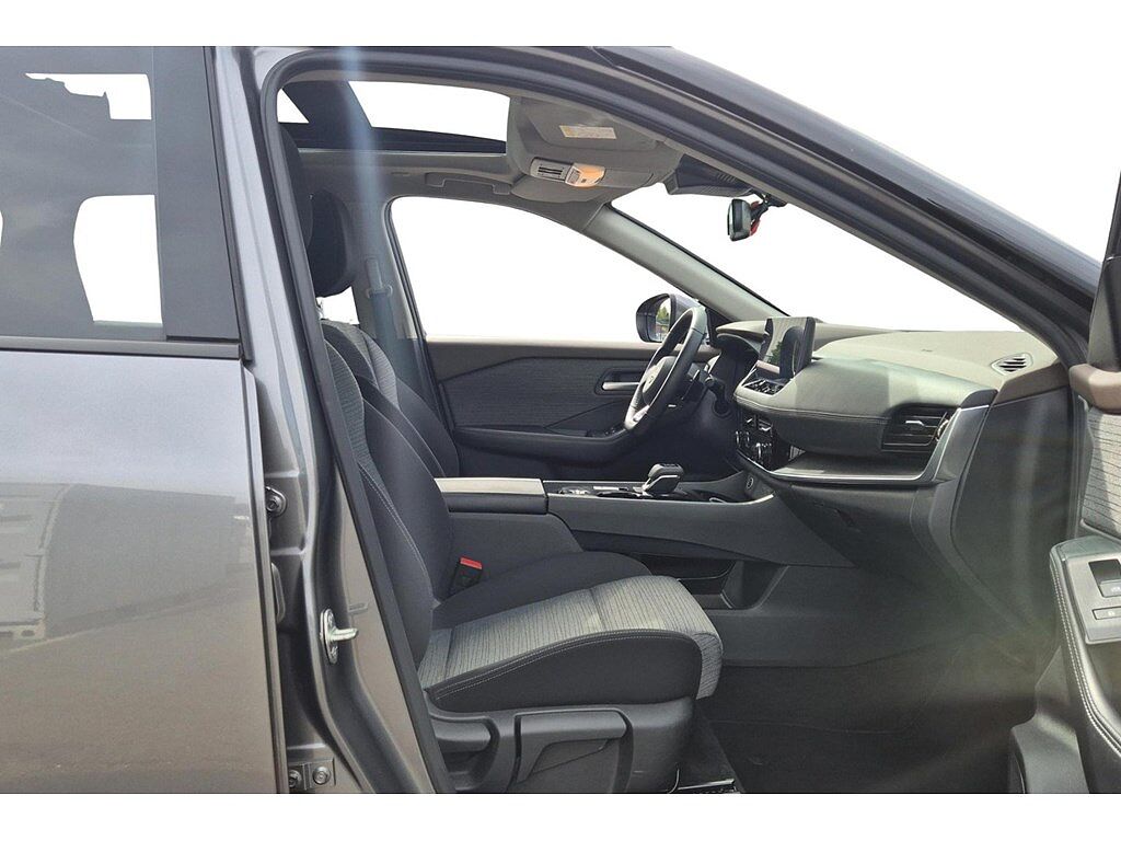 Nissan X-Trail N-Connecta HYBRID GPS / 360° CAMERA / AUTOM. AIRCO/ OPEN PANO dak 7PLAATSEN / CR