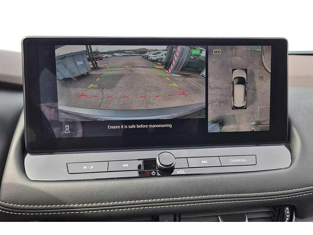 Nissan X-Trail N-Connecta HYBRID GPS / 360&deg; CAMERA / AUTOM. AIRCO/ OPEN PANO dak 7PLAATSEN / CR