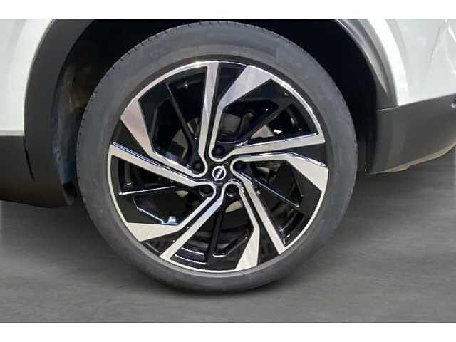 Nissan Qashqai Hybrid-Full-option-Aut-Airco-360Cam-GPS-Carplay