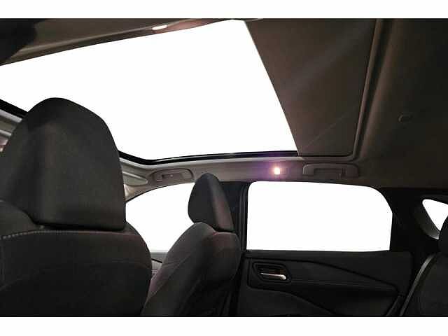 Nissan Qashqai Hybrid-Aut-Airco-Pano-Gps-carplay