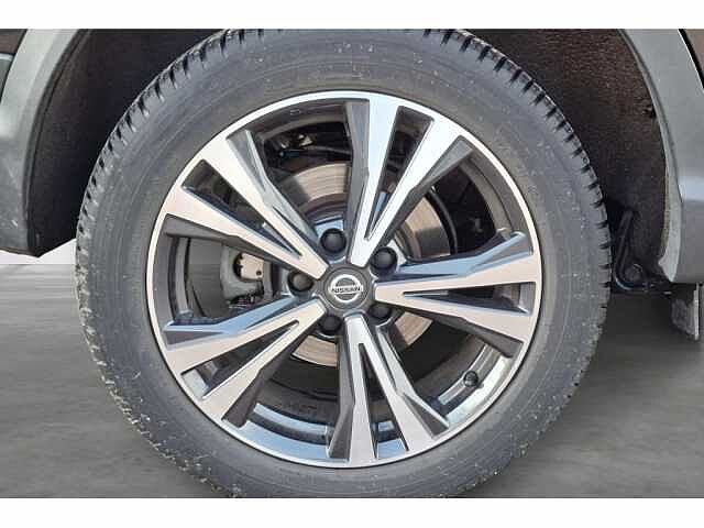Nissan Qashqai 1.2 DIG-T N-Connecta + Design Pack