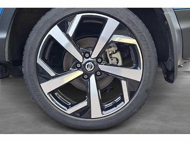 Nissan Qashqai DIG-T 160 EVAPO DCT Tekna+
