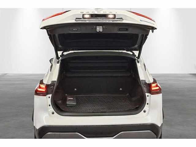 Nissan Qashqai Hybride-Auto-Pano-Carplay-GPS-Airco