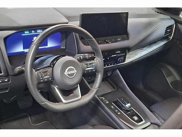 Nissan Qashqai Hybride-Auto-Pano-Carplay-GPS-Airco