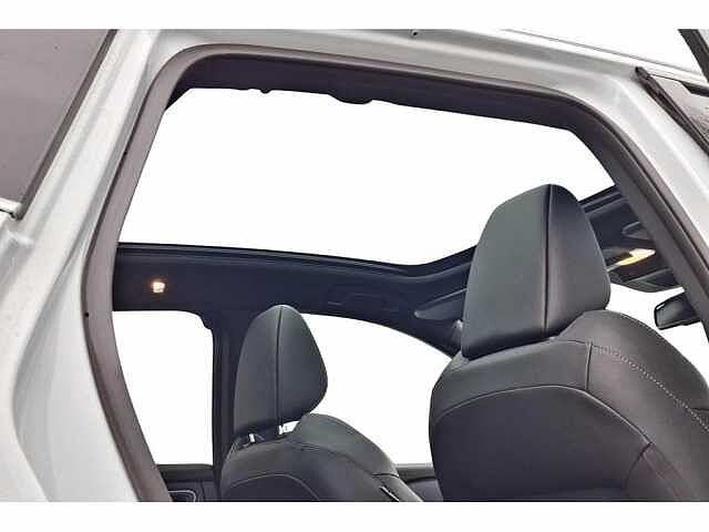 Nissan Qashqai Hybride-Auto-Pano-Carplay-GPS-Airco