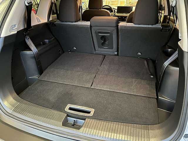 Nissan X-Trail X-Trail 7seats 1.5  Mild-Hybrid Xtronic N-Connecta